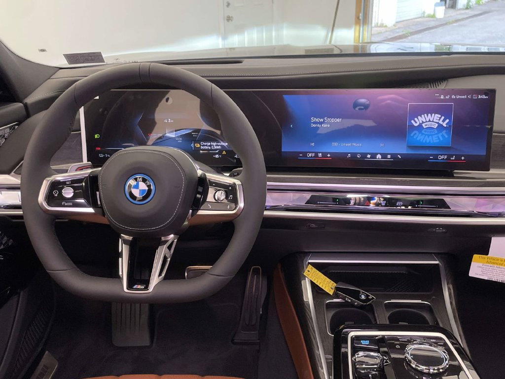 New 2026 BMW i7 xDrive60 AWD/4WD image 21