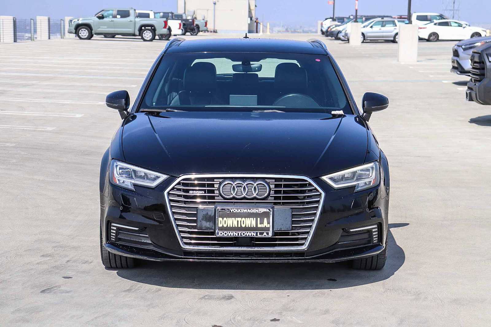 Used 2017 Audi A3 e-tron Premium Plus w/ Premium Plus Package image 2