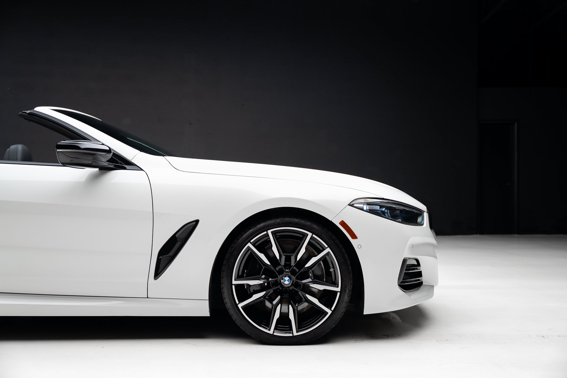 Used 2023 BMW M850i xDrive Convertible AWD/4WD image 42