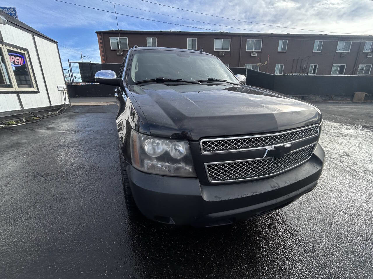Used 2009 Chevrolet Avalanche LTZ image 11