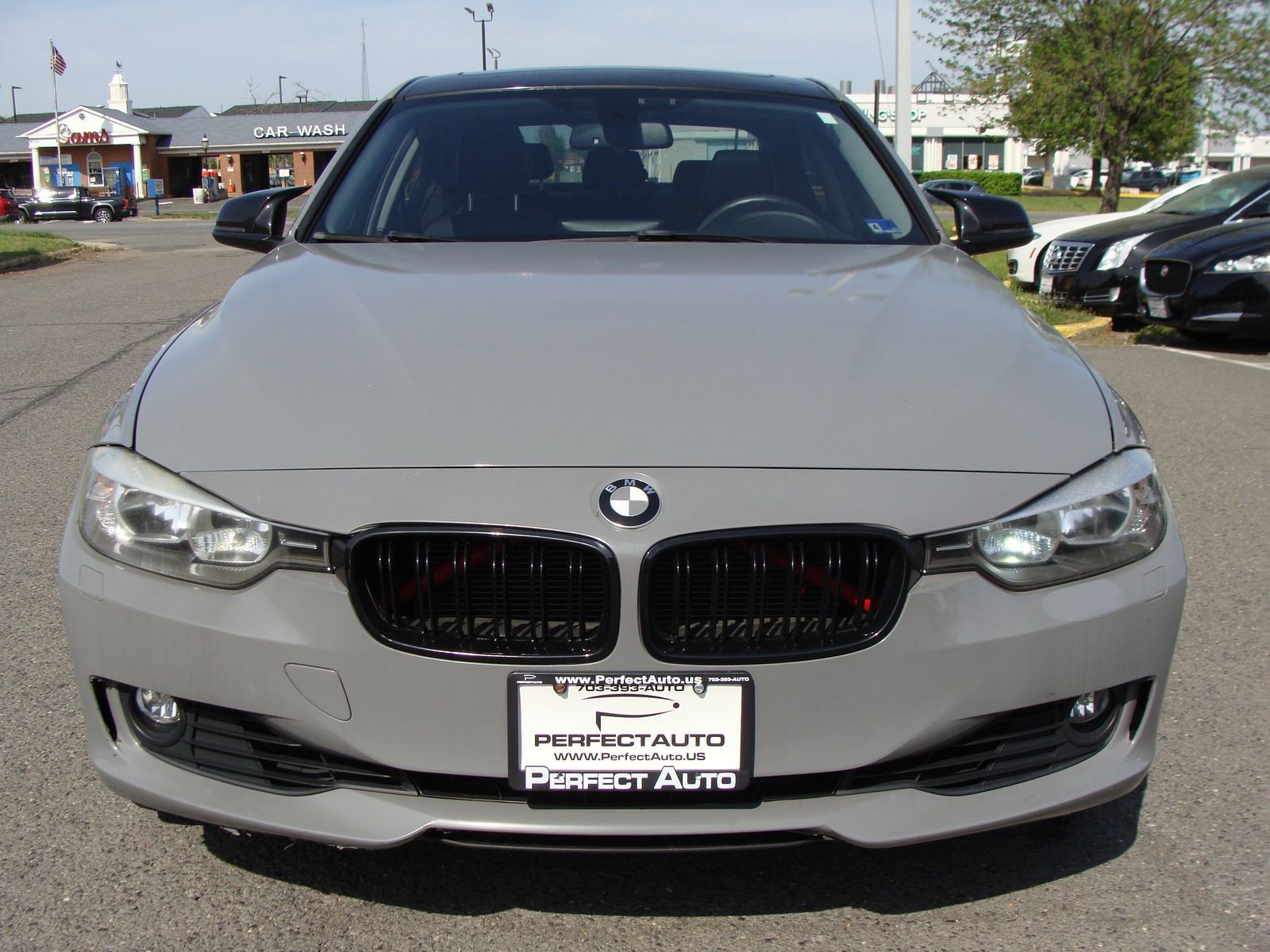 Used 2015 BMW 328i xDrive Sedan AWD/4WD image 2