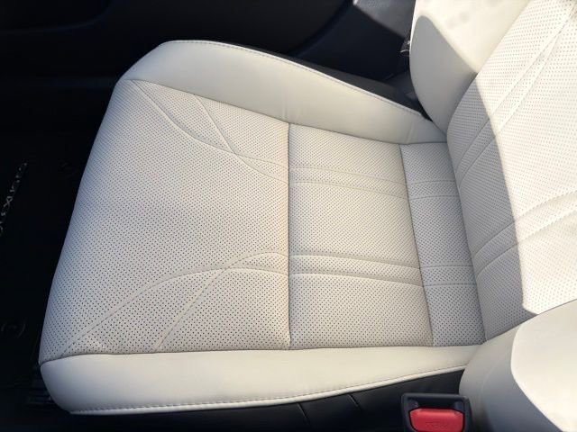 New 2025 Lexus ES 350 Ultra Luxury image 31