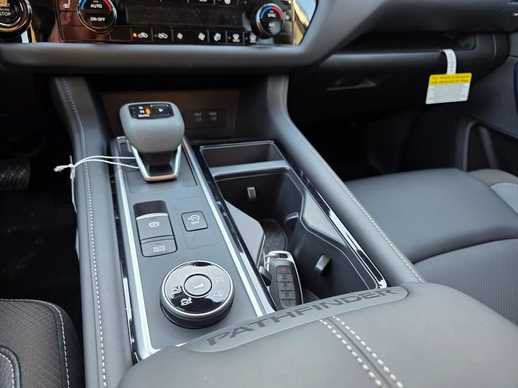 New 2026 Nissan Pathfinder SL image 27