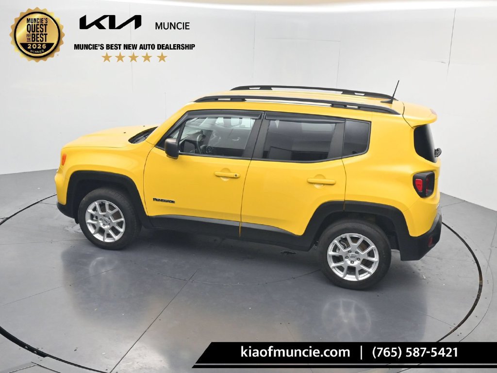 Used 2023 Jeep Renegade Latitude w/ Premium Group AWD/4WD image 49