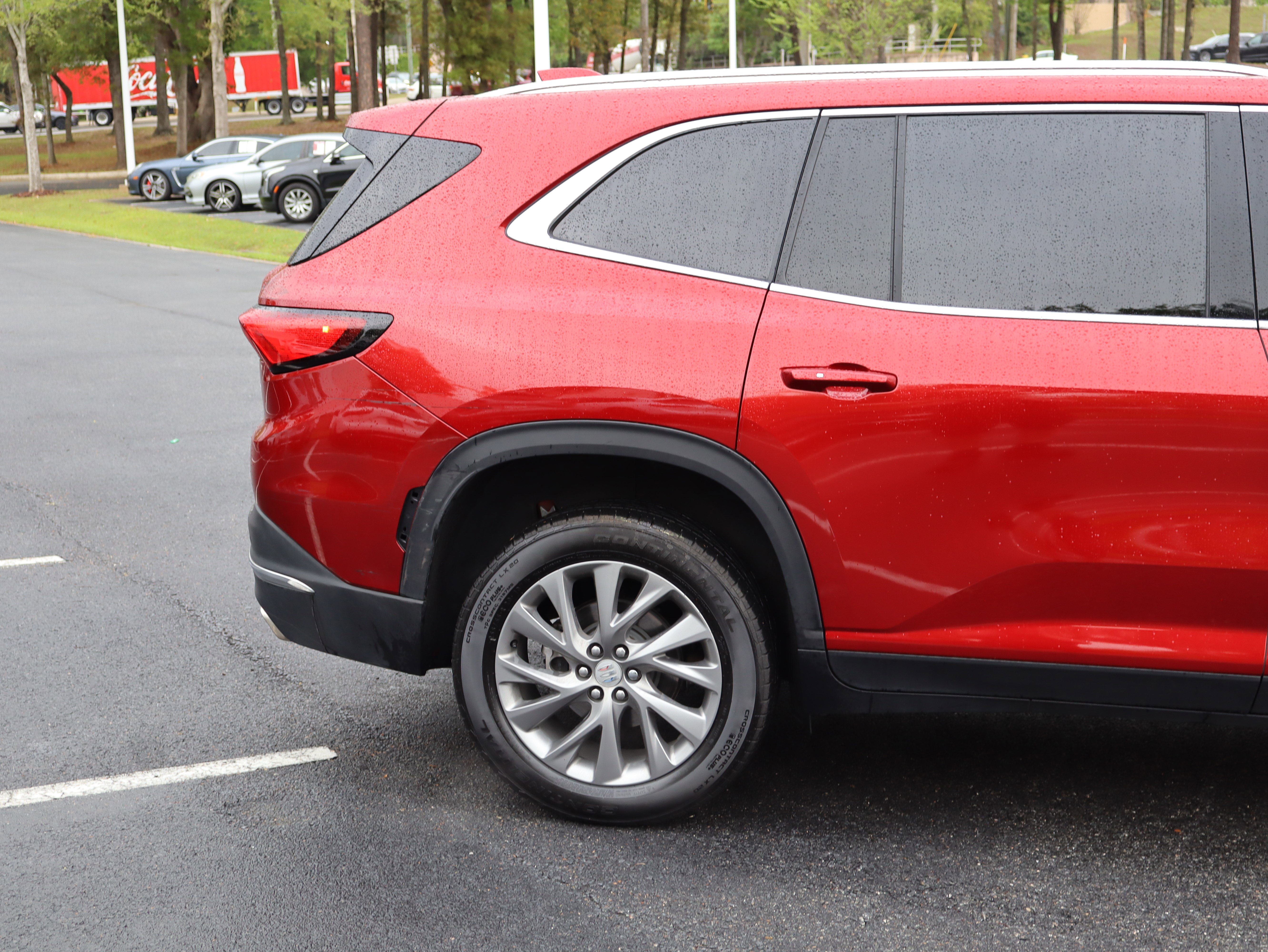 Used 2025 Buick Enclave Preferred image 5