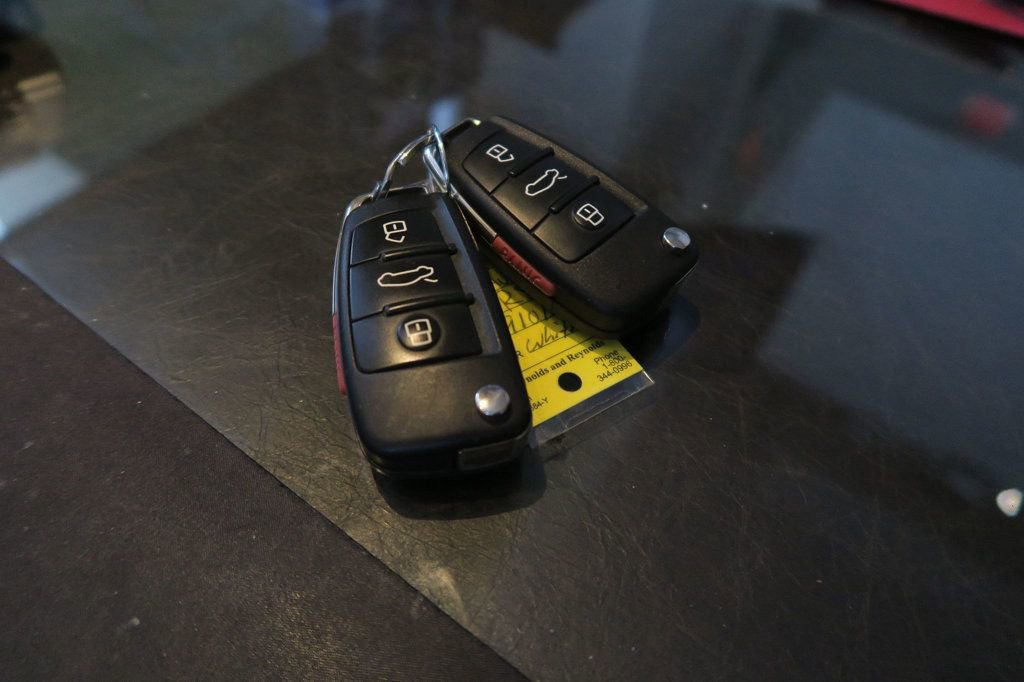 Used 2012 Audi R8 GT w/ Enhanced R8 GT Leather Pkg image 40