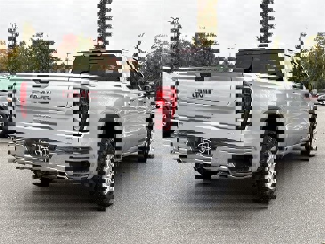 Used 2021 GMC Sierra 1500 SLE image 3