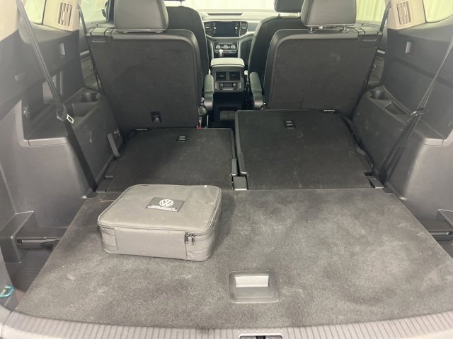 Used 2022 Volkswagen Atlas SEL R-Line image 9