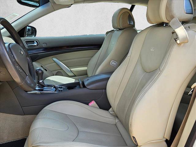 Used 2013 INFINITI G37 Convertible w/ Premium Pkg RWD image 16