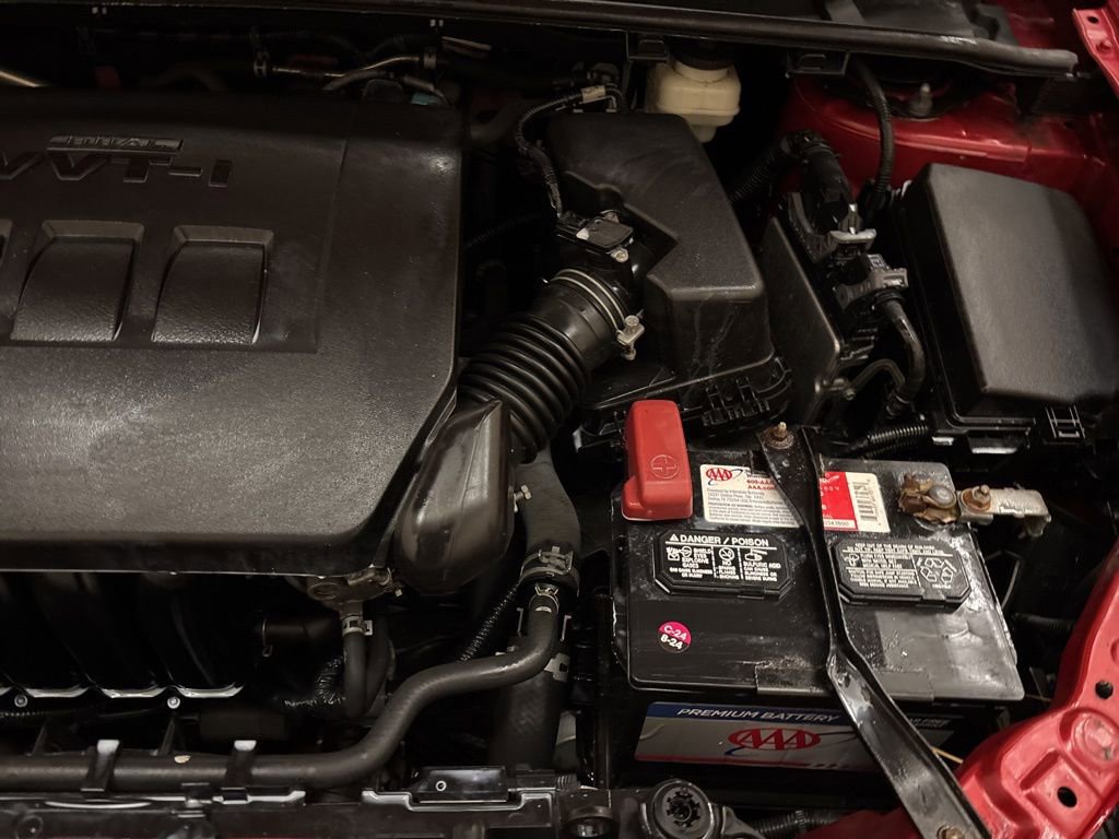 Used 2018 Toyota Corolla LE image 22