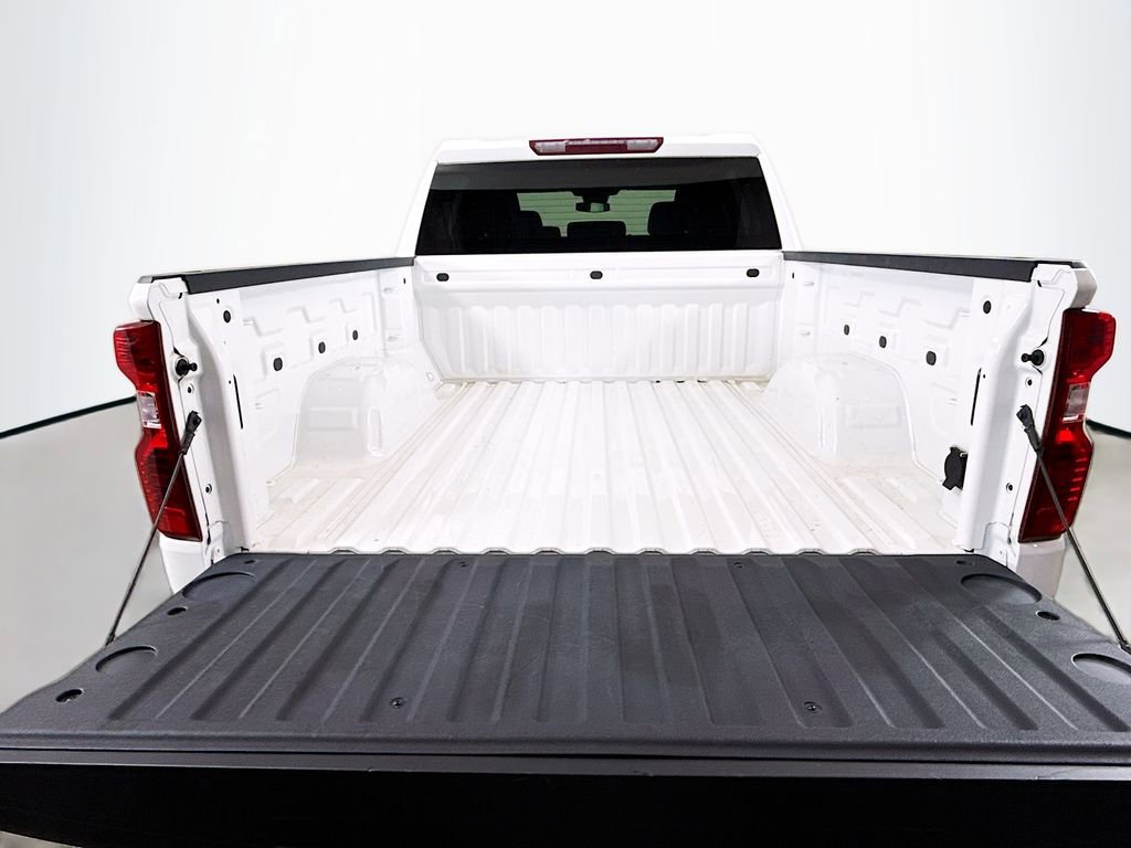 Used 2023 Chevrolet Silverado 1500 LT AWD/4WD image 26