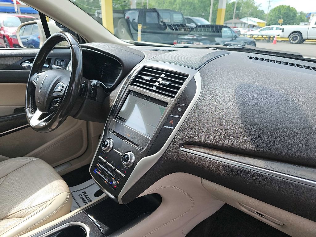 Used 2017 Lincoln MKC Reserve w/ Lincoln MKC Climate Package image 50