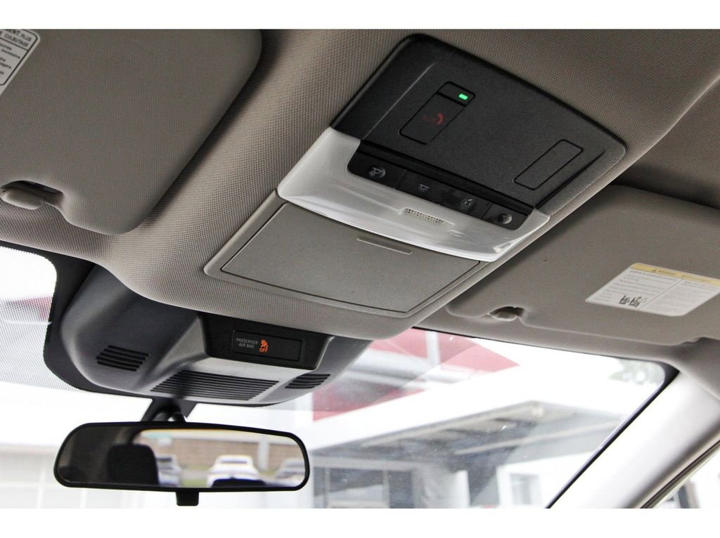 Used 2022 Nissan Rogue SV image 23