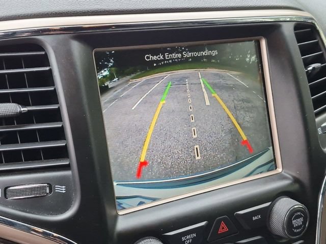 Used 2016 Jeep Grand Cherokee Overland AWD/4WD image 19