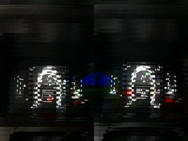 Used 2025 Toyota Tacoma SR5 image 12