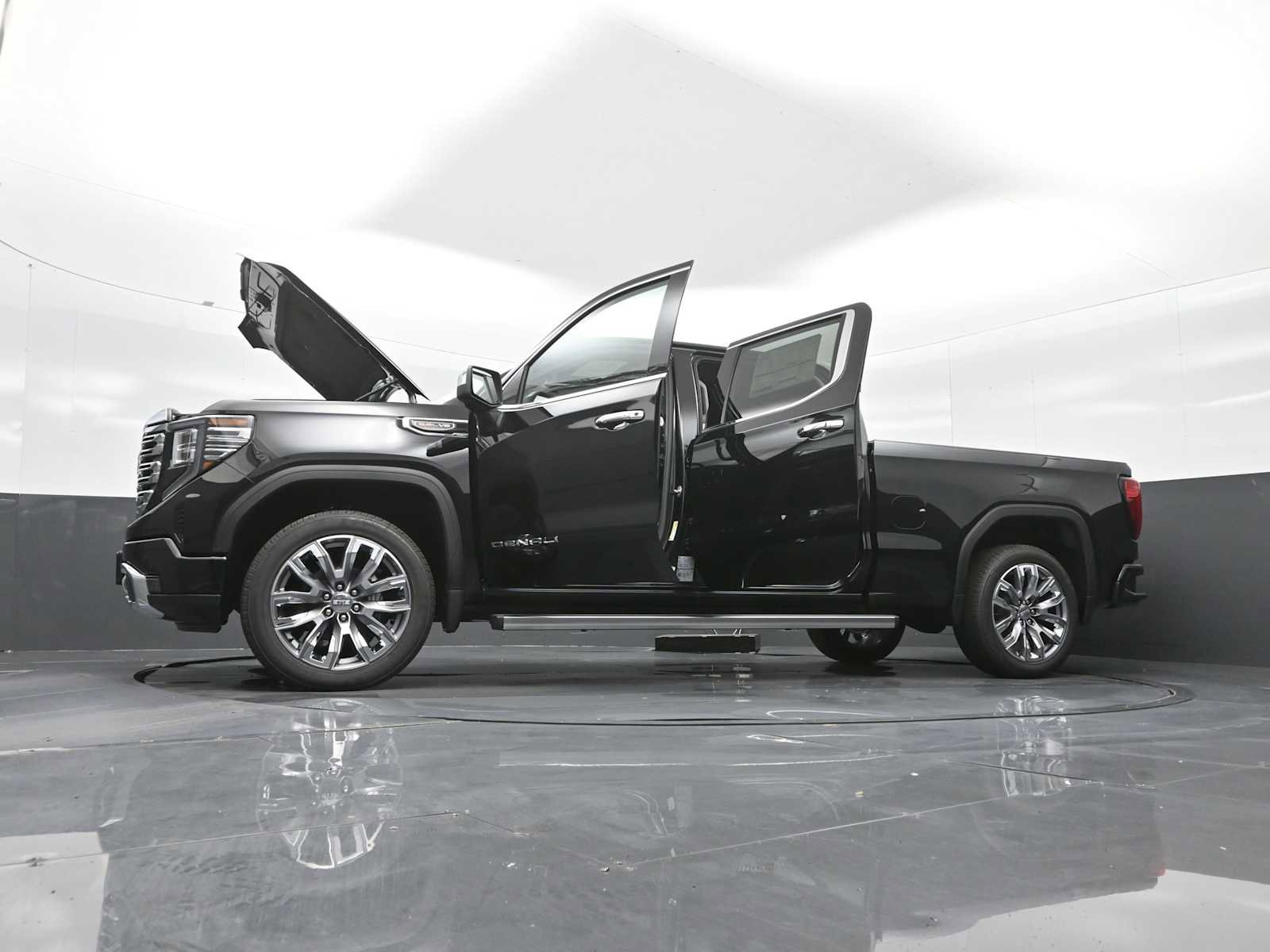 New 2026 GMC Sierra 1500 Denali w/ Denali Reserve Package image 31