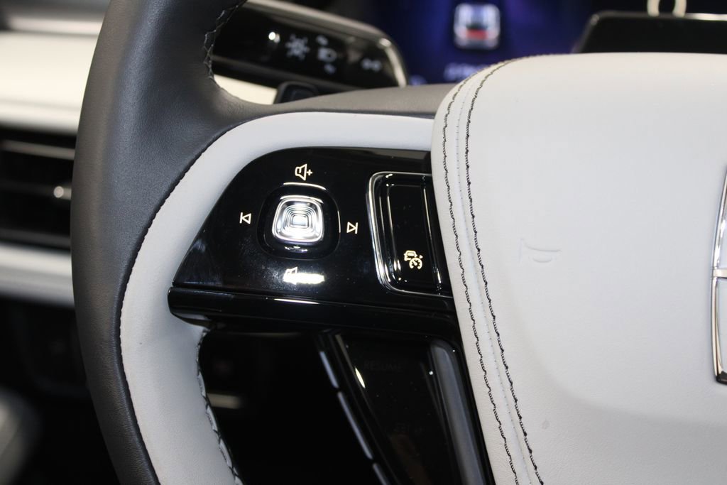 New 2026 Lincoln Aviator 2WD w/ Jet Appearance Package image 38