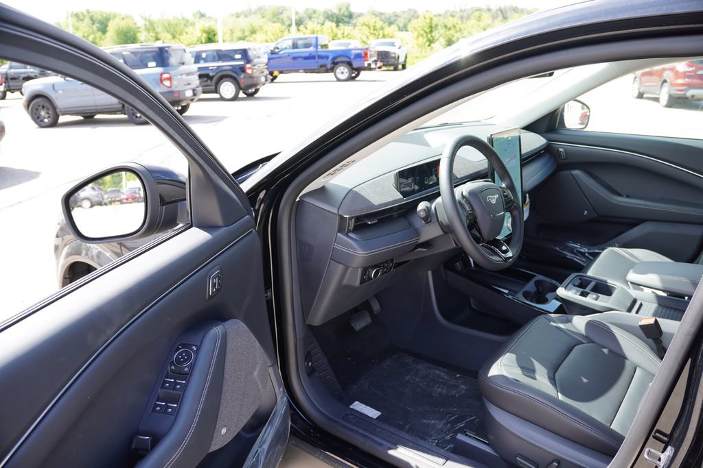 New 2026 Ford Mustang Mach-E Premium AWD/4WD image 10