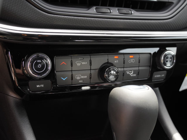 New 2026 Jeep Compass Latitude AWD/4WD image 24
