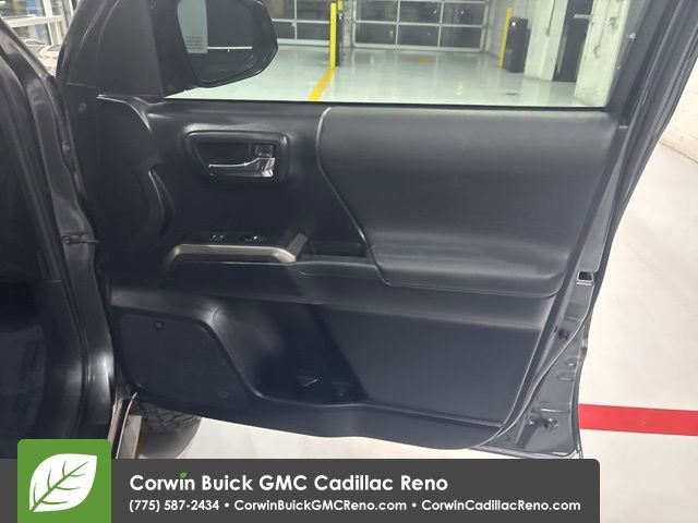 Used 2019 Toyota Tacoma TRD Off-Road image 35