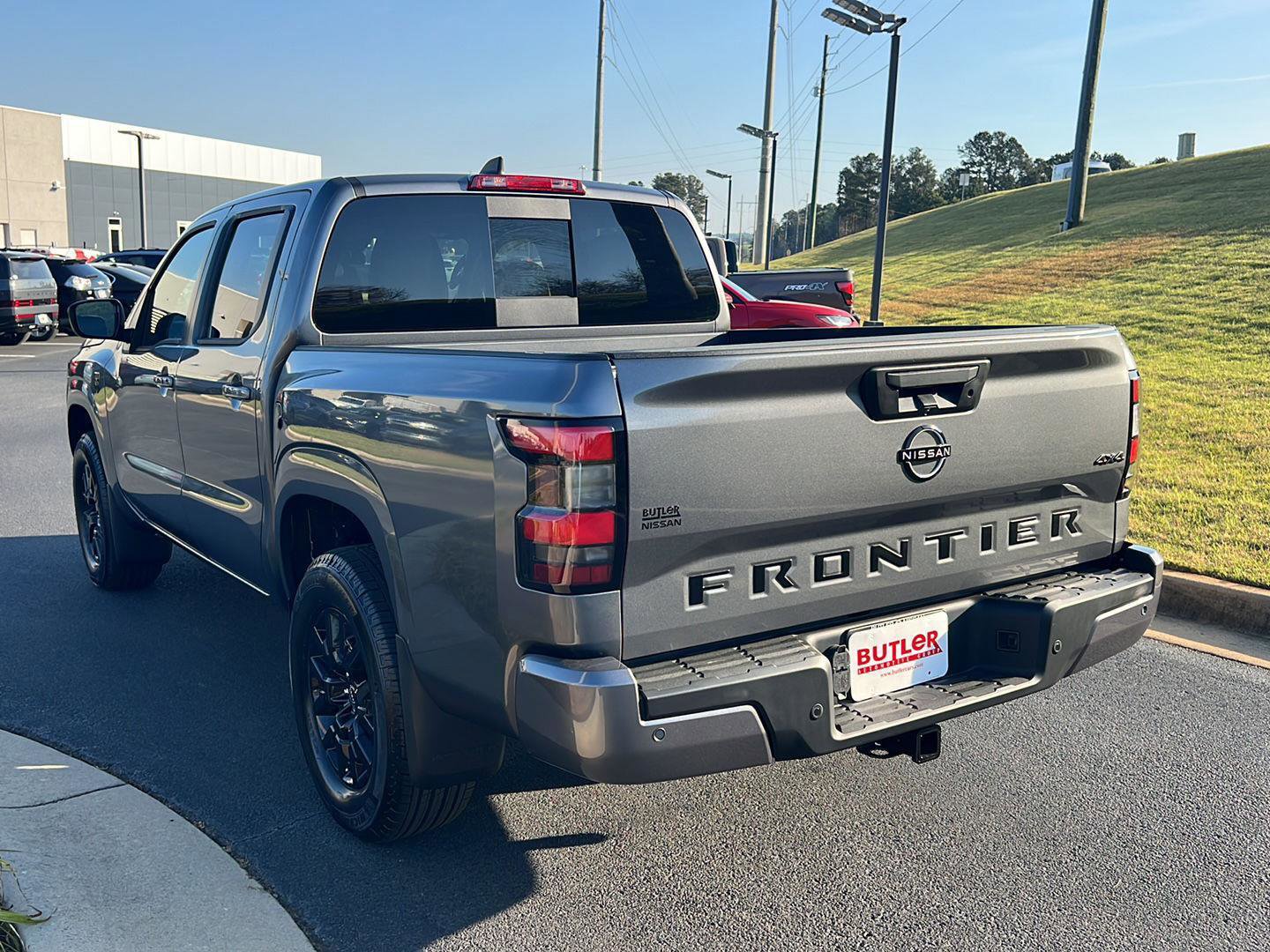 New 2026 Nissan Frontier SV w/ SV Convenience Package AWD/4WD image 4