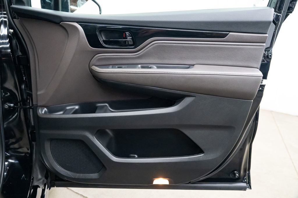 Used 2020 Honda Odyssey Elite image 27