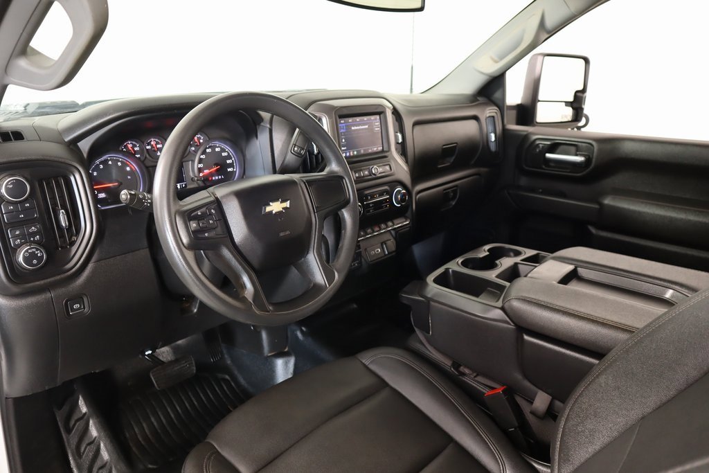 Used 2024 Chevrolet Silverado 2500 W/T w/ WT Convenience Package image 2