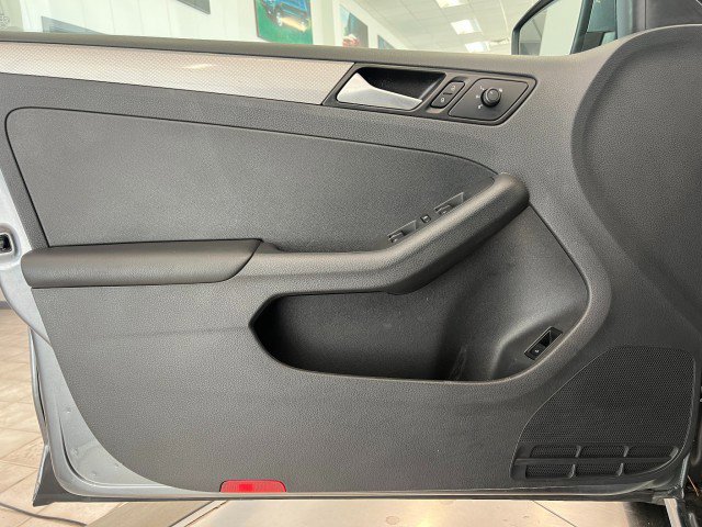 Used 2017 Volkswagen Jetta S FWD image 12