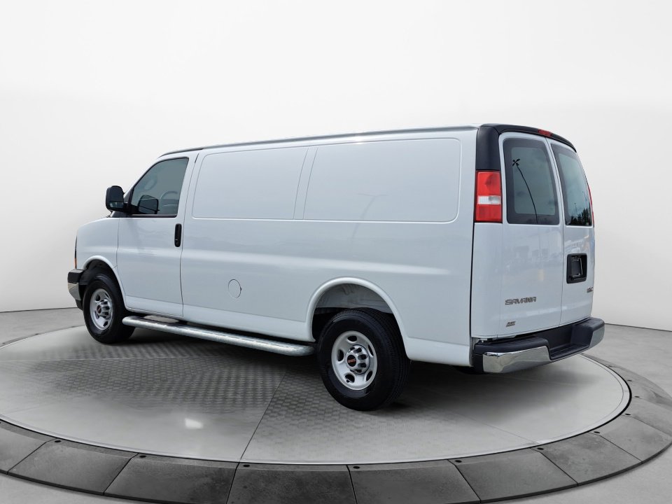 Used 2025 GMC Savana 2500 w/ Driver Convenience Package RWD image 5