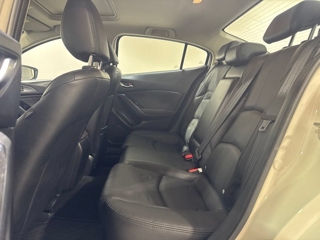 Used 2018 MAZDA MAZDA3 Grand Touring FWD image 22