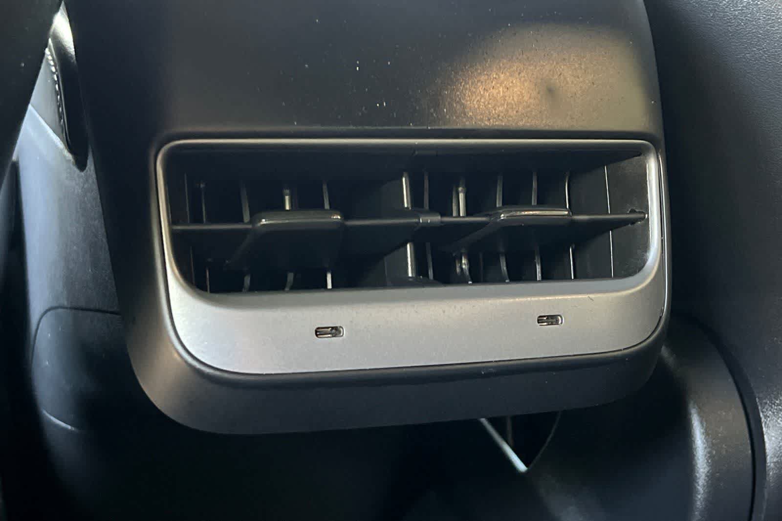 Used 2023 Tesla Model Y Performance AWD/4WD image 15