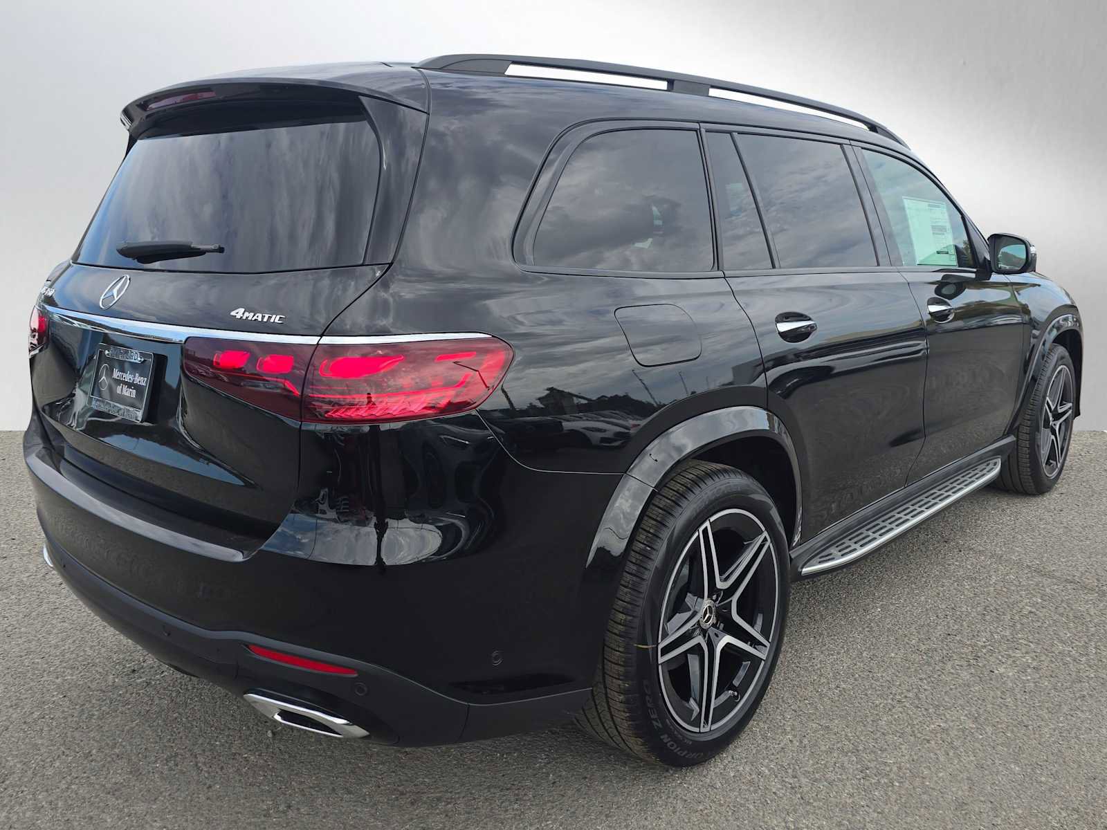 New 2026 Mercedes-Benz GLS 450 4MATIC image 3