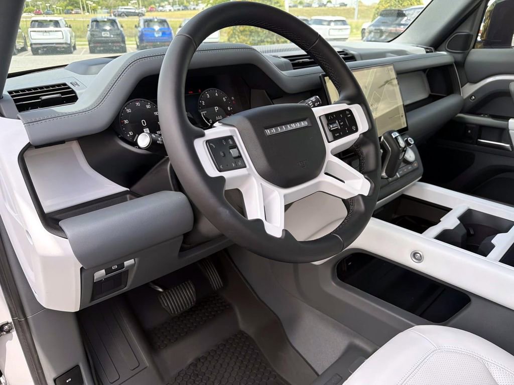 New 2026 Land Rover Defender 110 X-Dynamic SE AWD/4WD image 20