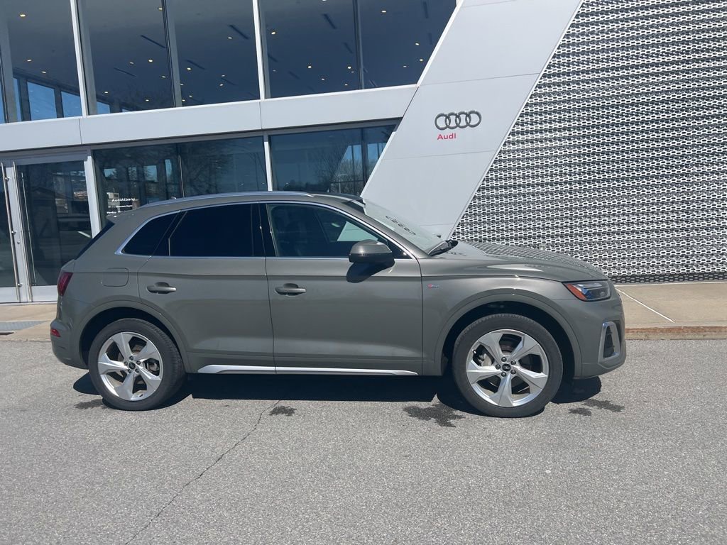 Certified 2023 Audi Q5 2.0T Premium Plus w/ Premium Plus Package image 12