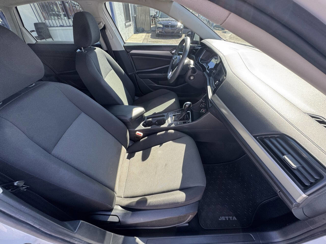 Used 2019 Volkswagen Jetta S w/ Driver Assistance Package image 9