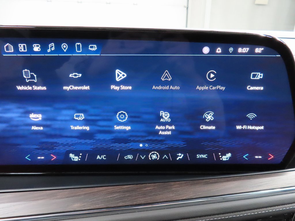 Used 2025 Chevrolet Suburban Z71 image 25