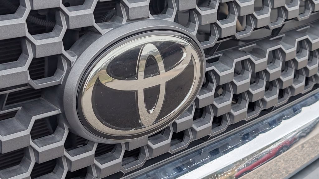 Used 2021 Toyota Tundra SR5 RWD image 10