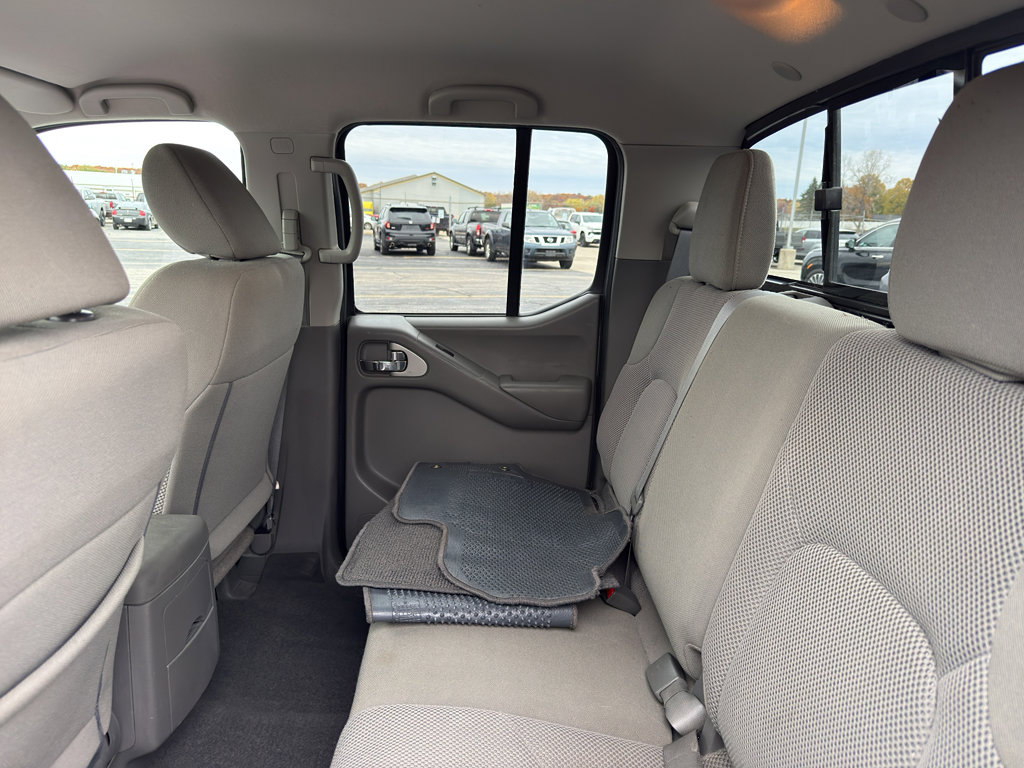 Used 2019 Nissan Frontier SV image 33