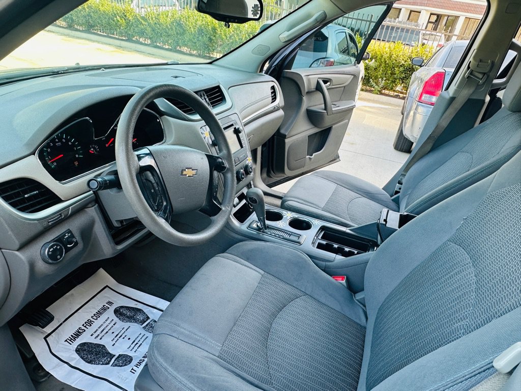 Used 2013 Chevrolet Traverse LS FWD image 12