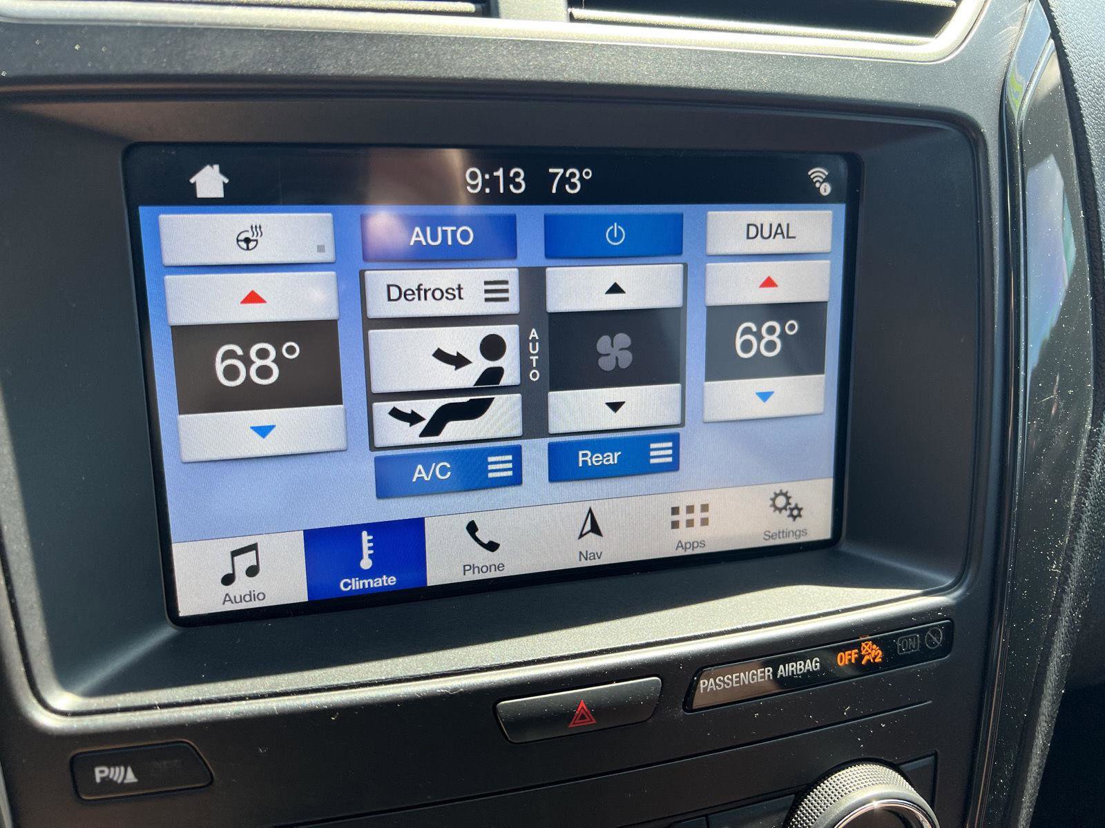 Used 2019 Ford Explorer XLT w/ Equipment Group 202A AWD/4WD image 28