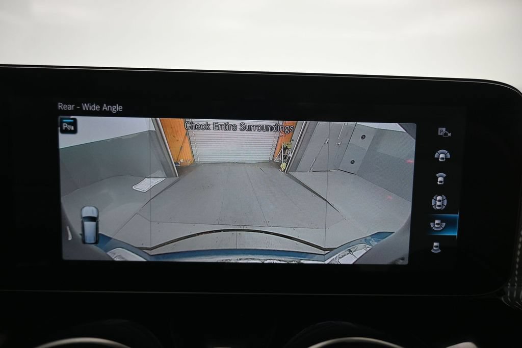 Used 2022 Mercedes-Benz GLB 250 4MATIC image 25