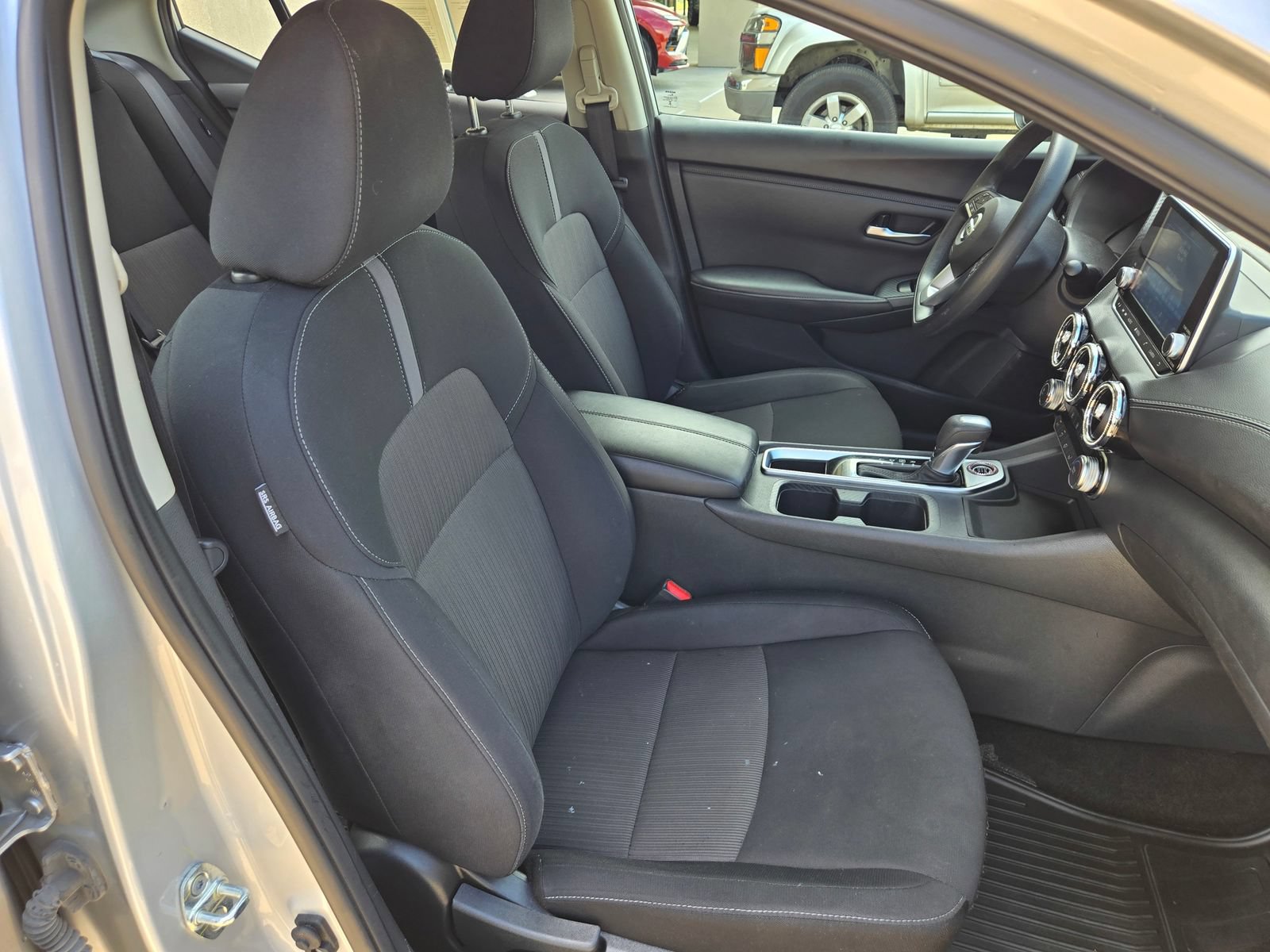 Used 2023 Nissan Sentra SV FWD image 23