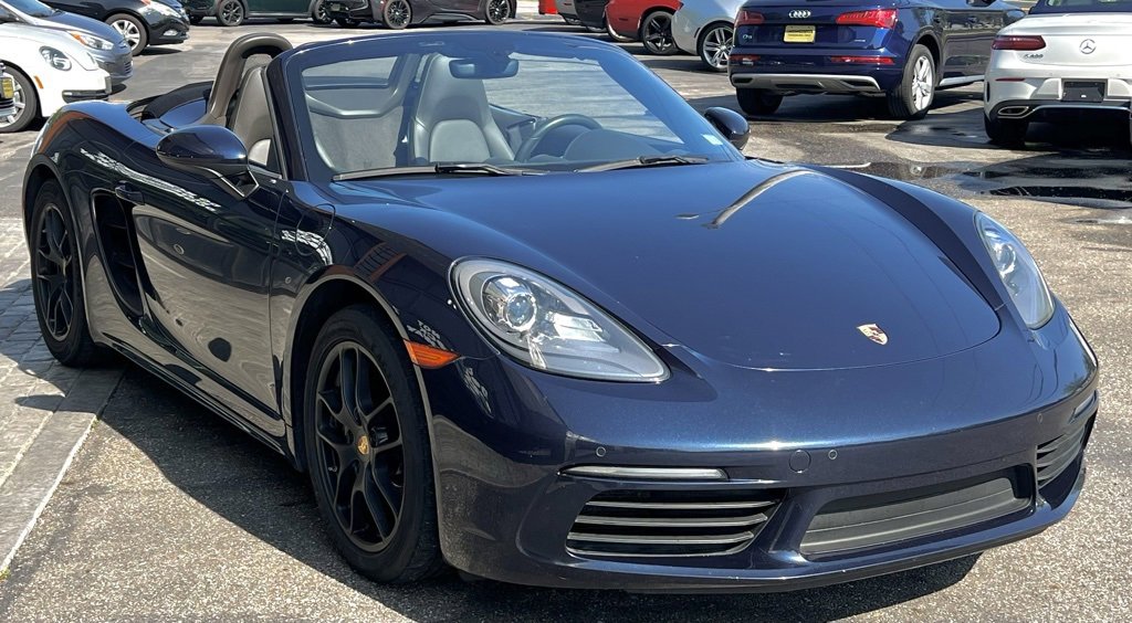 Used 2017 Porsche 718 Boxster image 7