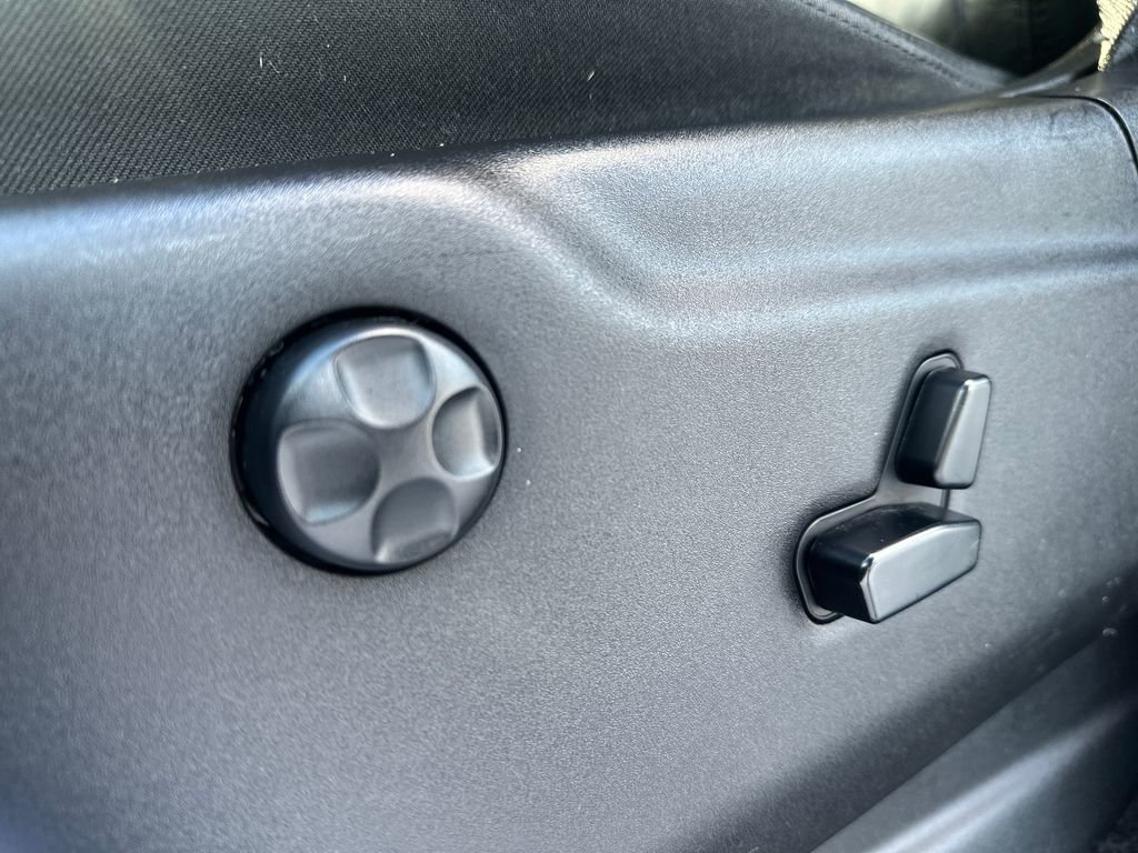 Used 2018 Jeep Grand Cherokee Limited image 4