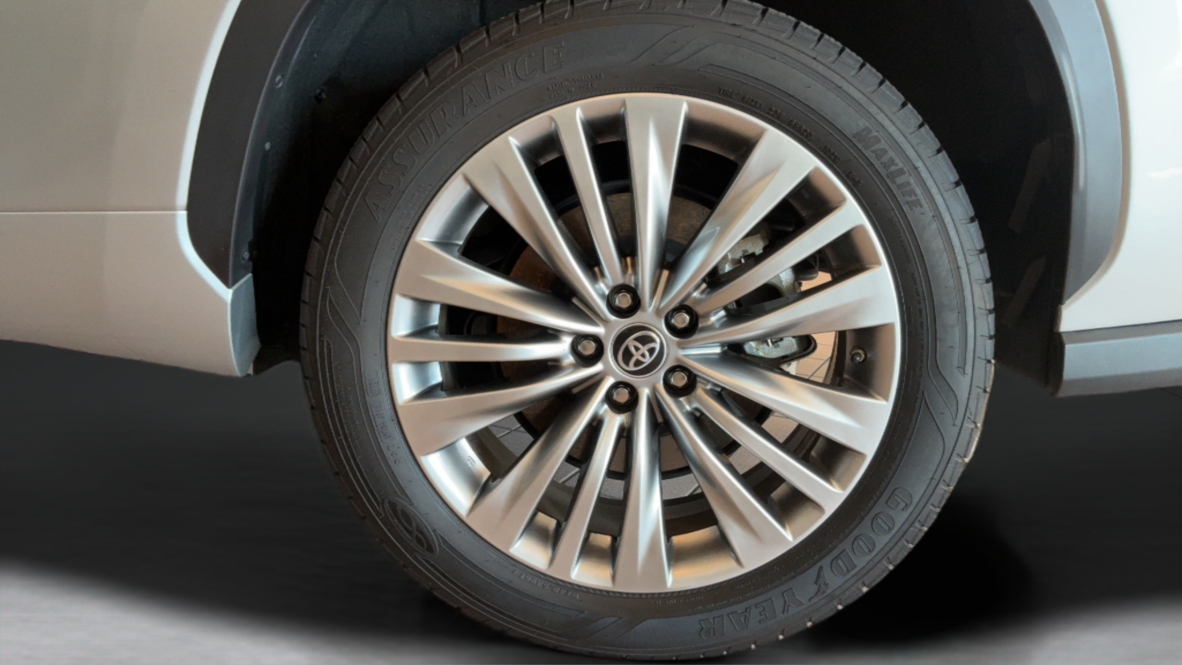 Used 2022 Toyota Highlander Platinum FWD image 43