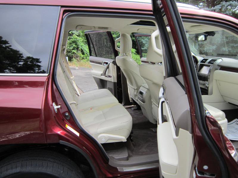 Used 2016 Lexus GX 460 image 13