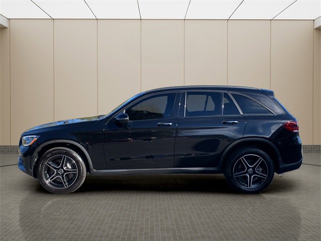 Used 2022 Mercedes-Benz GLC 300 image 2
