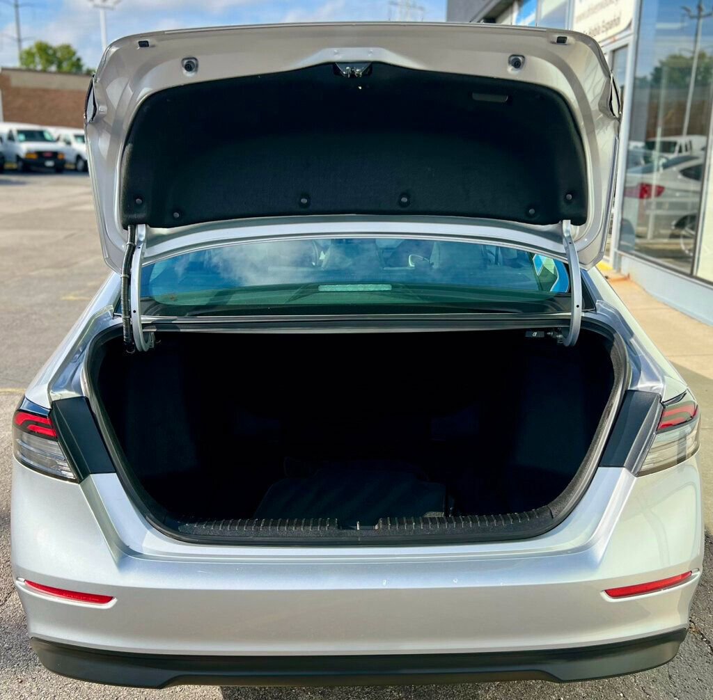 Used 2023 Honda Accord LX image 8