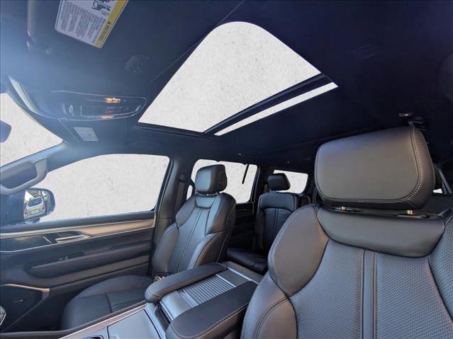 New 2026 Jeep Grand Wagoneer Limited image 18