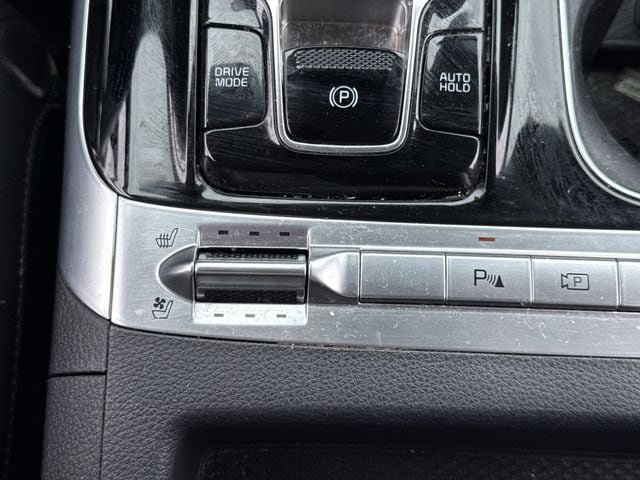 Used 2024 Kia Carnival SX FWD image 18